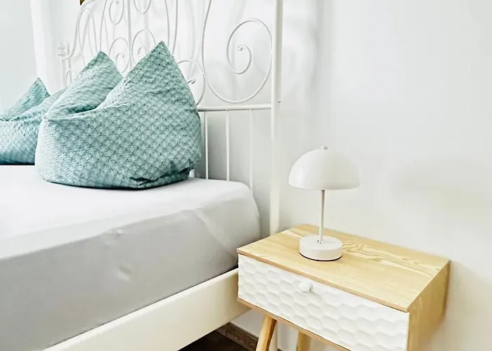 Zentrales Und Gemuetliches In Mit Balkon,badewanne Und Parkplatz * パッサウ